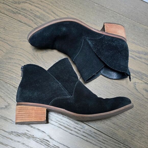 Kork Ease Maldon Suede Curved Bootie in Black - Picture 9 of 13